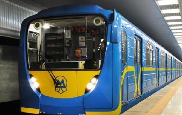 На станции киевского метро “Олимпийская” начнется ремонт трех эскалаторов