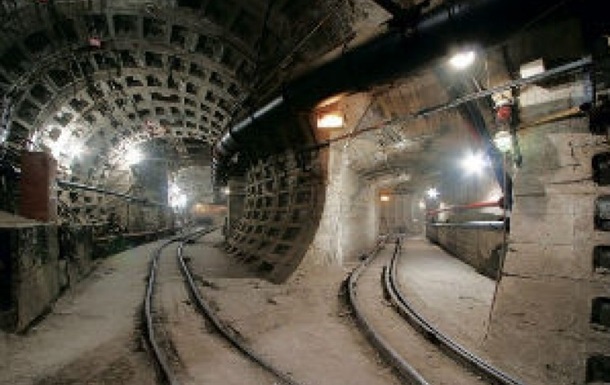 В Киева планируют строить метро на Троещину. Кабмин выделил на проектирование 100 миллионов гривен