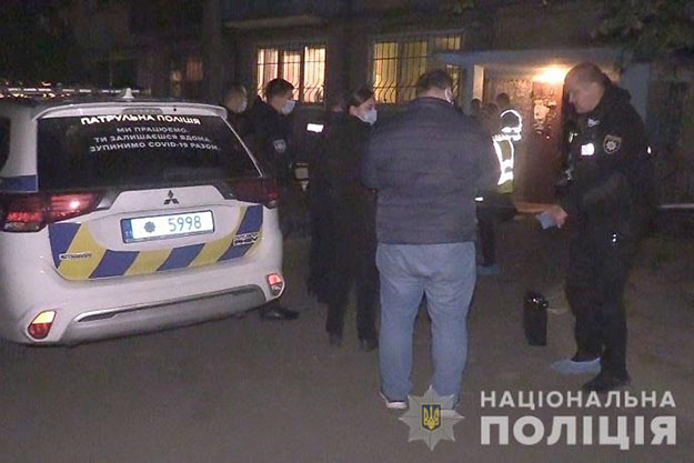В Киеве совершено убийство. Жена ударила ножом мужа (видео)