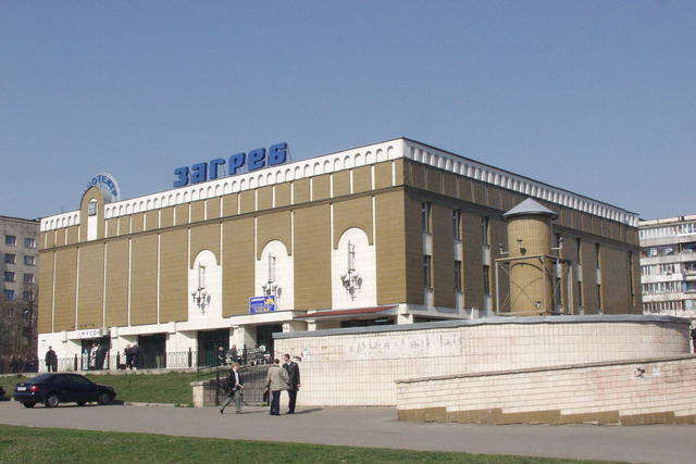 В Киеве планируют снести кинотеатр “Загреб”