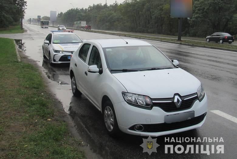 Киевлянин угнал автомобиль такси. Подозреваемому грозит до восьми лет тюремного заключения