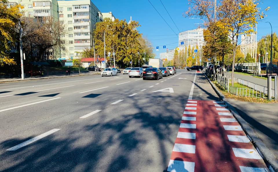 В Киеве на Соломенке создали новую велосипедную дорожку