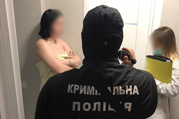 В Киевской области молодая женщина организовала подпольный бордель