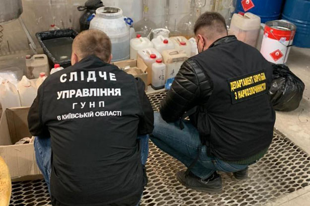 В Киевской области у наркодельцов изъяли запрещенные вещества стоимостью 15 миллионов гривен