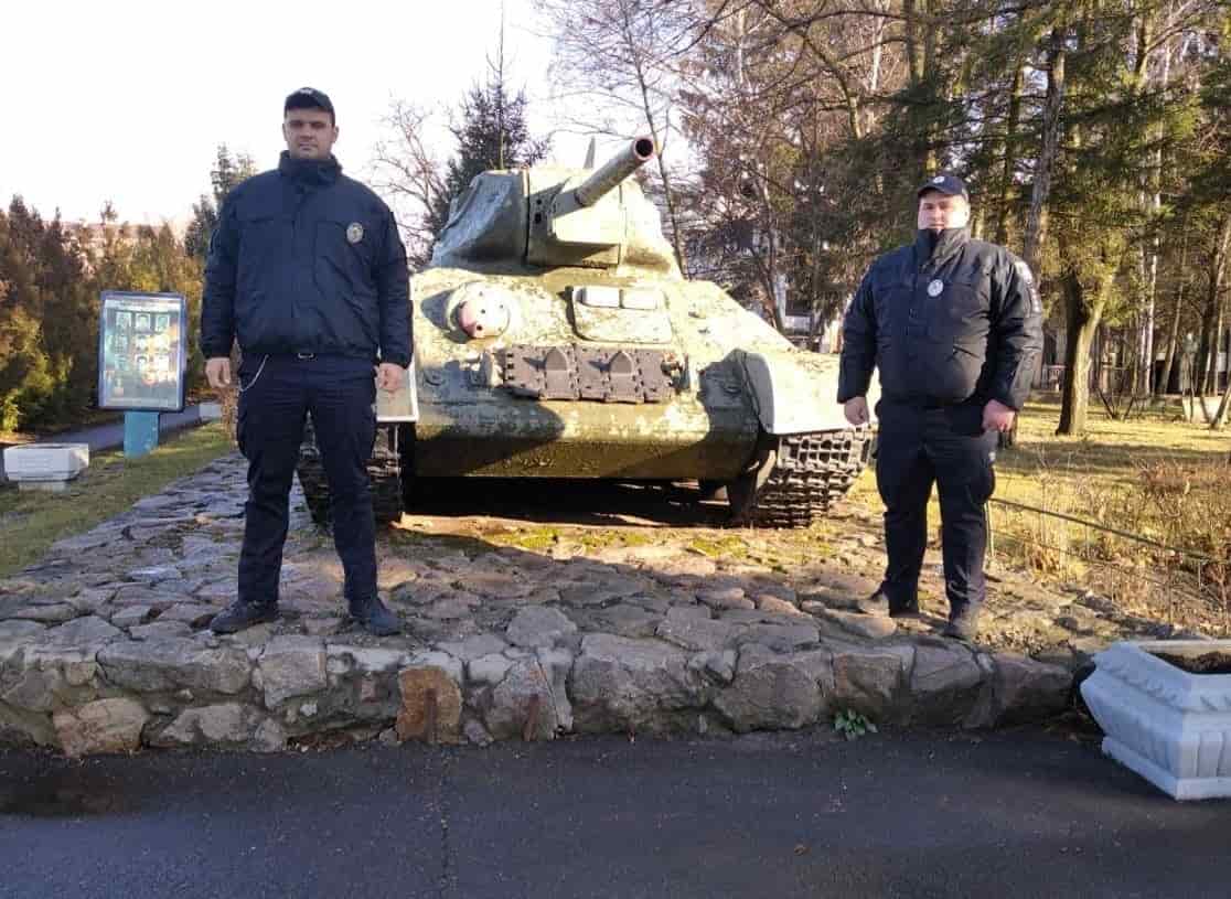 В Киевской области с музейного танка похитили бронированную пластину