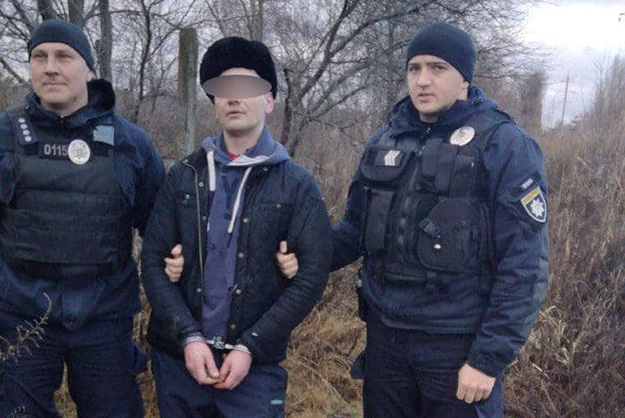 В Киевской области рецидивист напал на конвой и совершил побег
