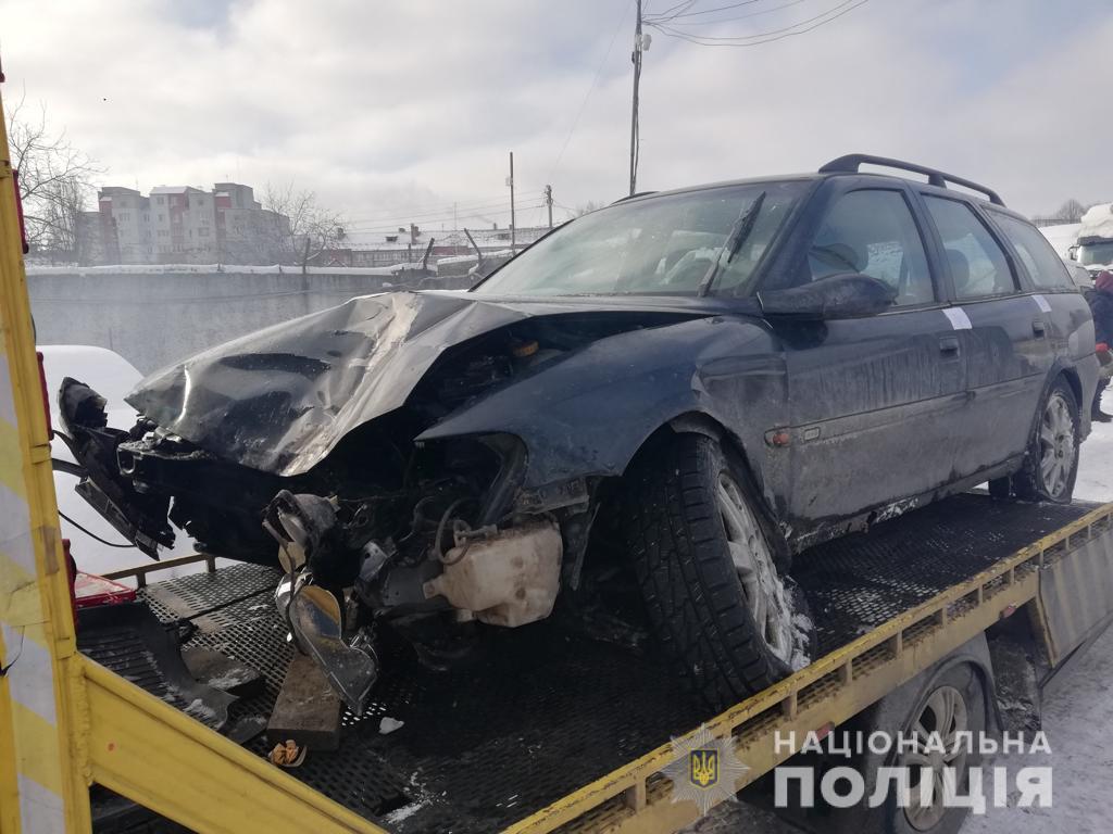 В Киевской области пьяный водитель сбил полицейского и пытался сбежать (видео)