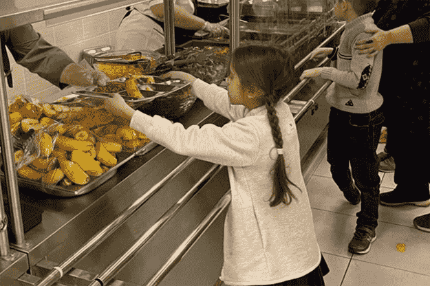 В школе Печерского района Киева изменили систему питания