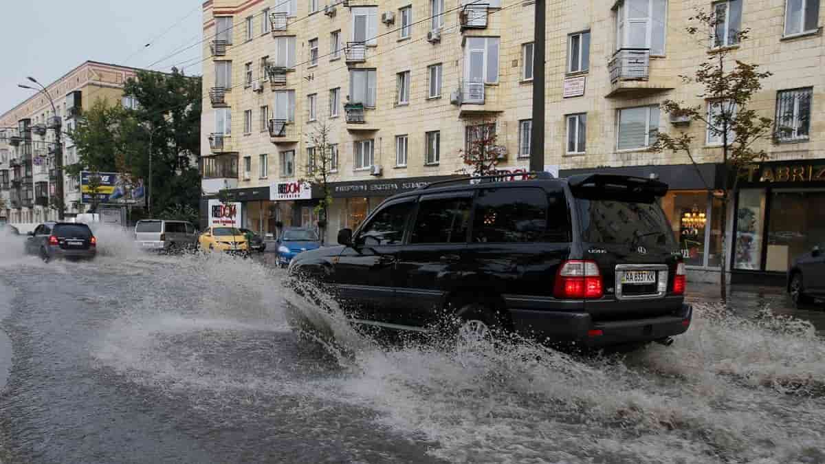 В Киеве на обследование ливневой канализации планируют потратить почти полмиллиарда гривен