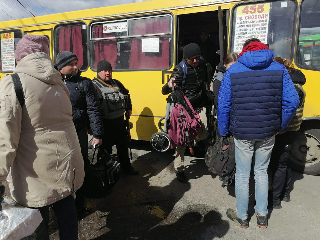 Полицейские освободили из блокады жителей одного из сел Киевской области