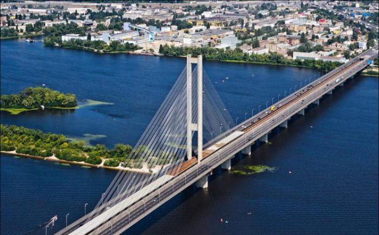 В Киеве с 30 марта для общественного транспорта открывается Южный мост