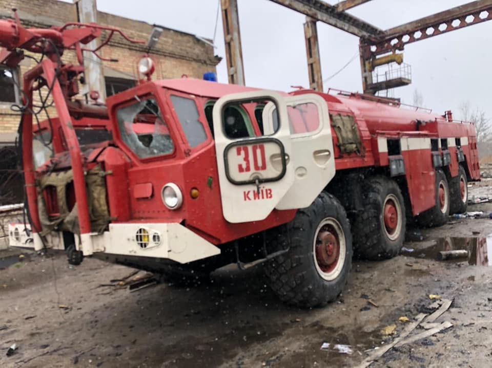 В Гостомеле уничтожена спецтехника местной пожарной части (фото)