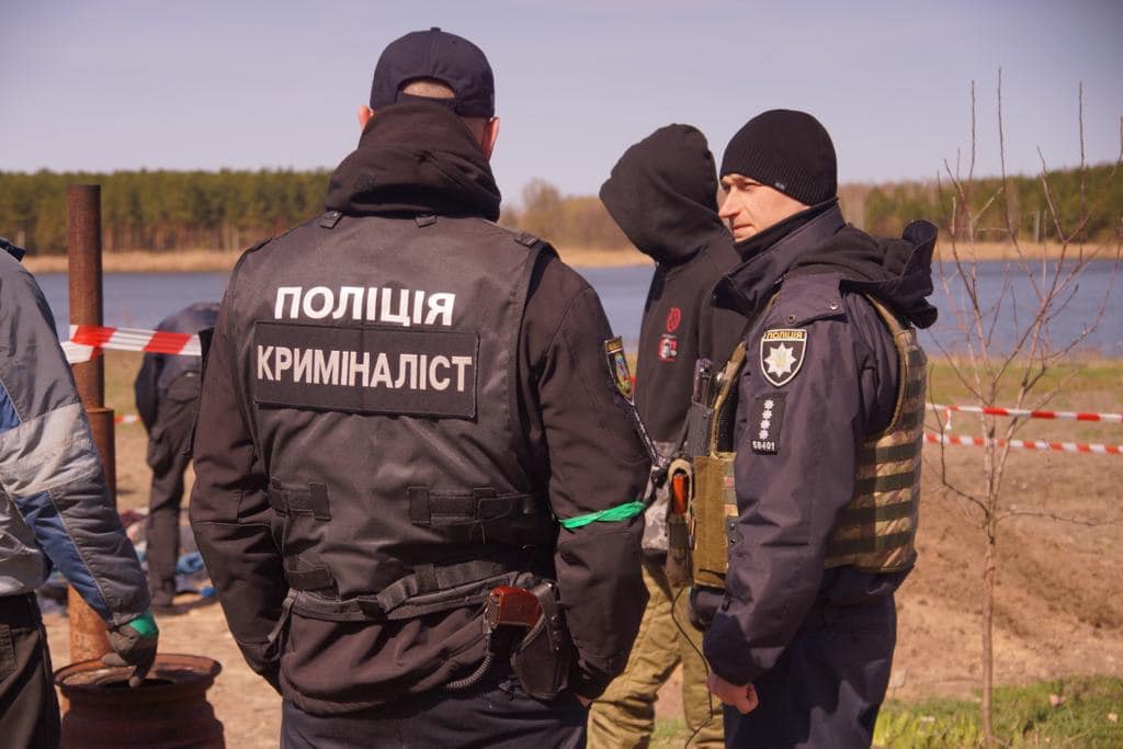 Полиция Киевской области расследует убийство матери и сына в Бучанском районе (фото, видео)