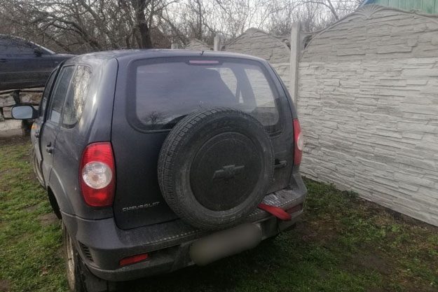 В Вышгородском районе местный житель угнал автомобиль пограничников