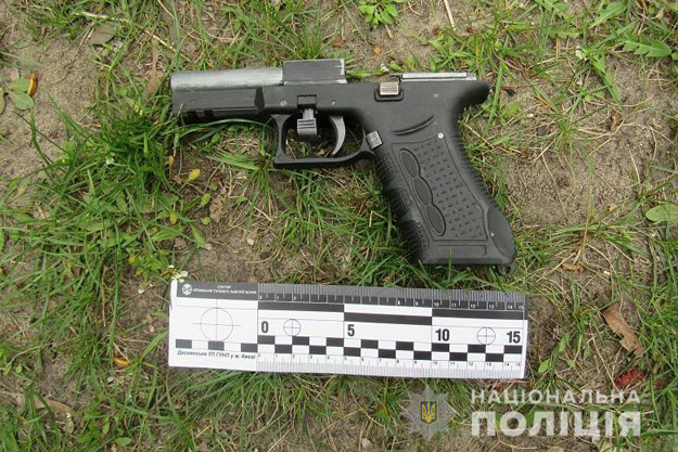 Киевлянин выстрелил из пистолета в знакомого