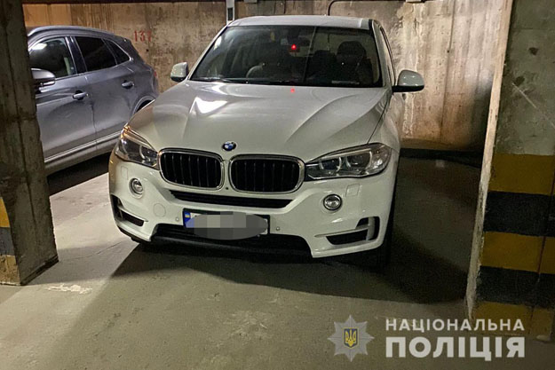 В Киеве действовала шайка угонщиков элитных автомобилей (видео)