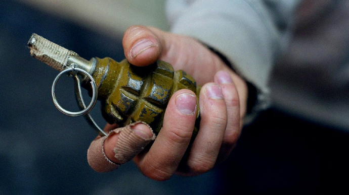 В Бориспольском районе хулиган бросил гранату из окна автомобиля (видео)