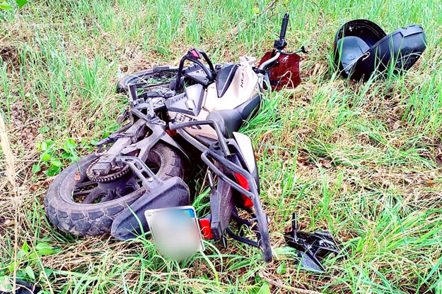 В Киевской области в ДТП погиб пилот мотоцикла и пострадали двое пассажиров легковушки (фото)