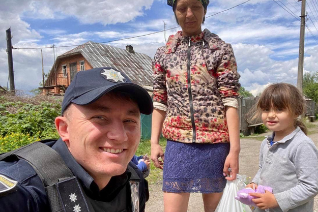 В Киевской области правоохранители оказывают помощь многодетным семьям