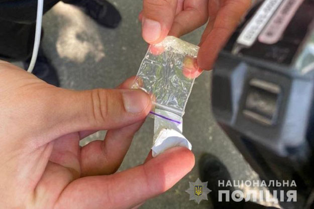 В Киеве полицейские разыскали 78 закладок с психотропами