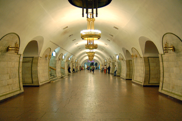 Киевсовет опубликовал проект решения о переименовании станций метро