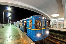 В Киеве временно закроют вестибюли двух станций метро