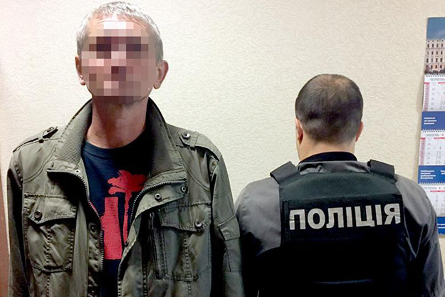 Киевские оперативники задержали троих мужчин, находившихся в государственном розыске