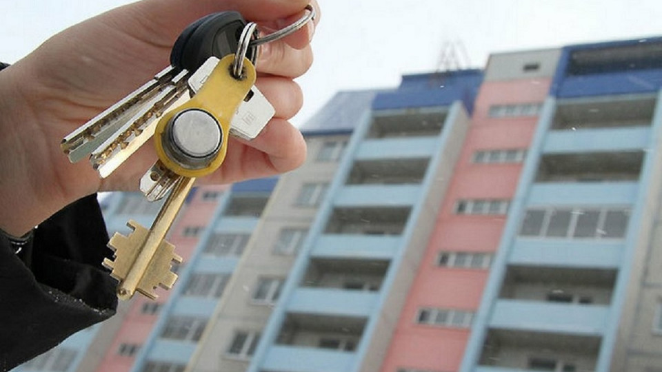 В Подольском районе Киева мошенник с помощью поддельных документов завладел квартирой умершего киевлянина и пытался ее продать за 35 тысяч долларов США