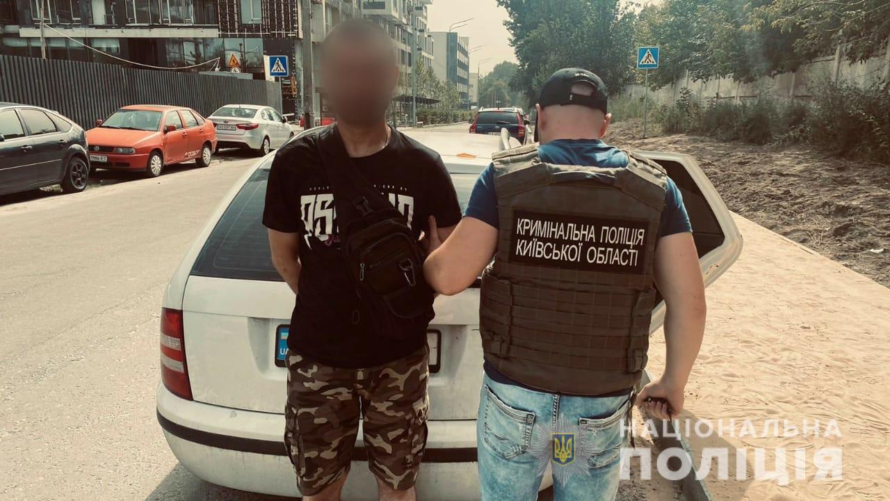 Полиция Киевской области задержала вора, совершившего более сотни преступных действий и длительное время скрывавшегося от следствия