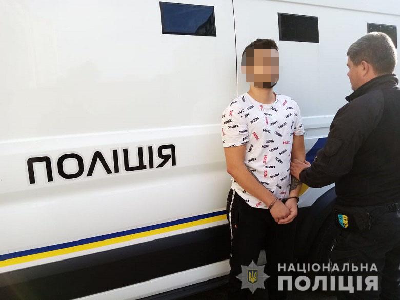 На Троещине в Киеве задержан наркодельца, у которого изъяли запрещенное вещество на сумму 4 миллиона гривен