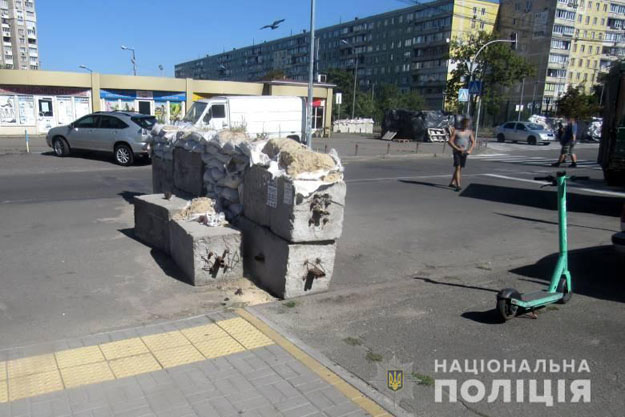 У Днепровского района Киева уроженец Одесской области украл электросамокат и сразу очутился в руках полиции