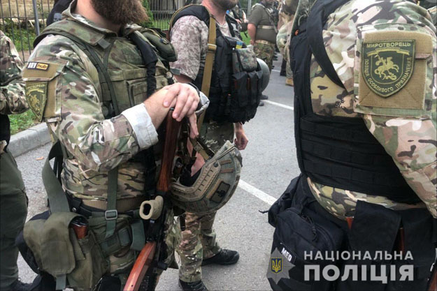 Спецназначенцы Киевской области искали коллаборантов, мародеров и ДРГ на востоке Украины