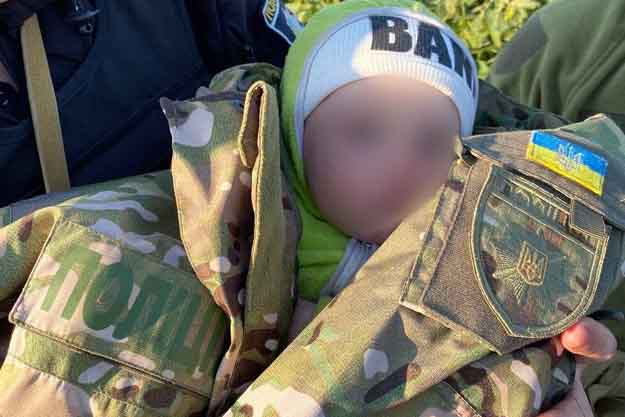В Київській області нетверезий батько загубився з немовлям. На пошуки була спрямована поліція регіону