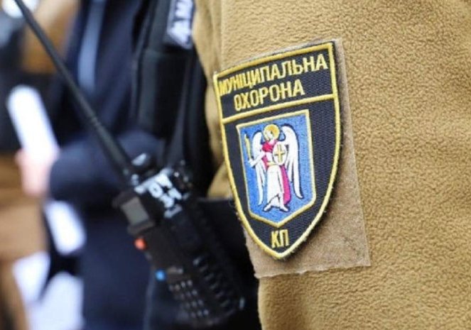У школах Києва працюватиме муніципальна охорона