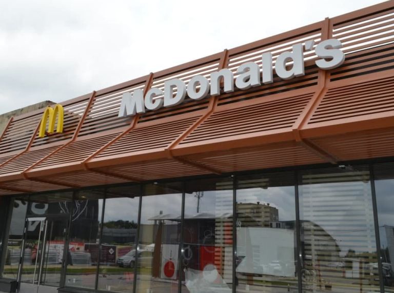 В Киеве возобновят работу еще 7 ресторанов McDonald's