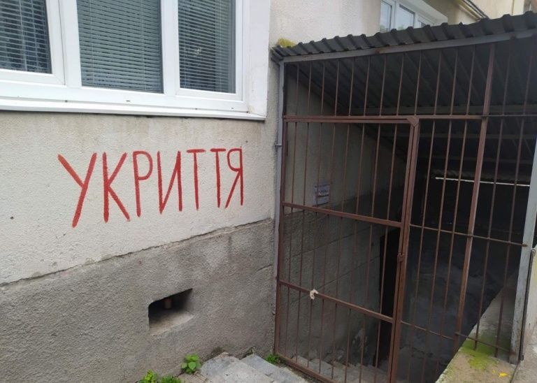 Будут срезать замки: в Киеве должны быть доступны укрытия – КГГА