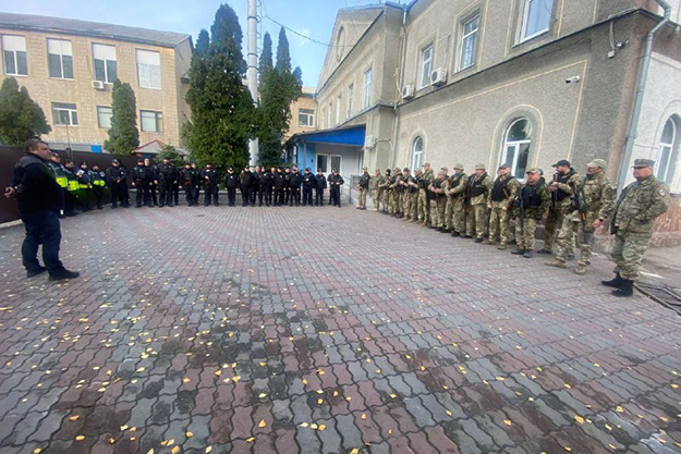 В населених пунктах Київщини на вулицях побільшає поліцейських