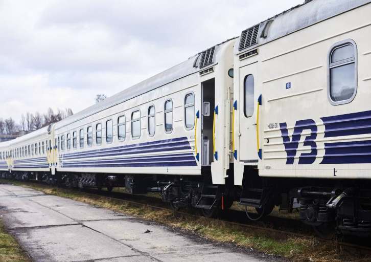Из Киева начали курсировать поезда в Херсон