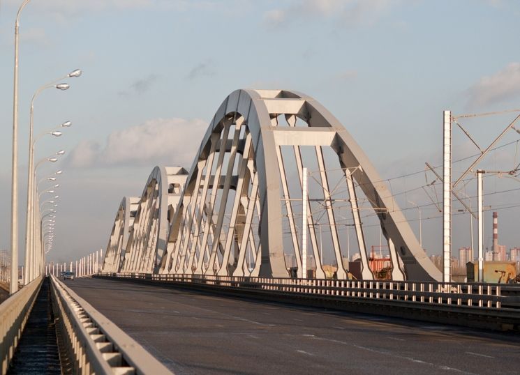 Киевляне просят отремонтировать Дарницкий мост