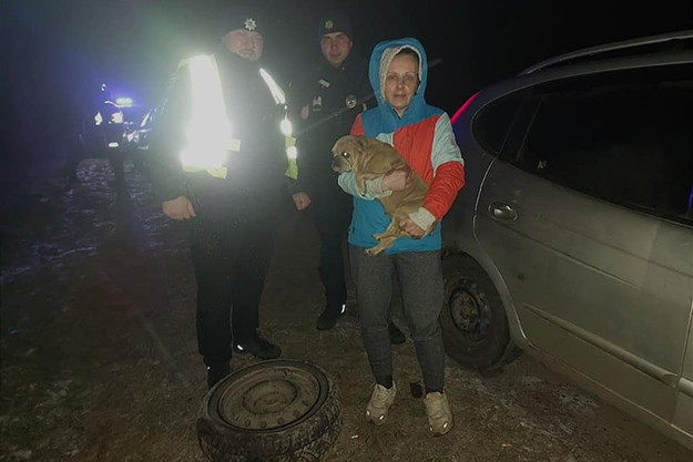В Киевской области полицейские спасли собак