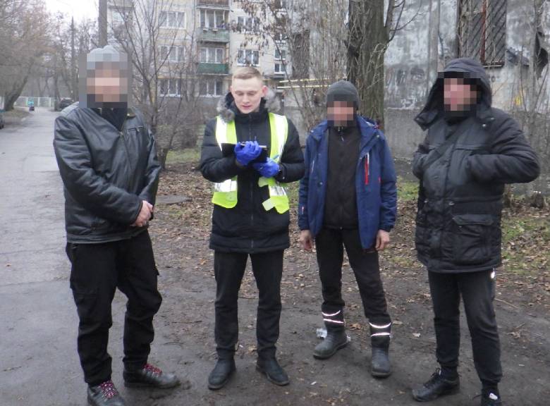 Делал "закладки" возле школы: в Киеве поймали наркодилера
