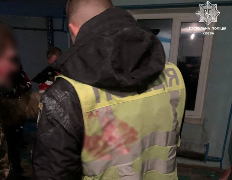 В Киеве пьяная компания устроила стычку с полицией