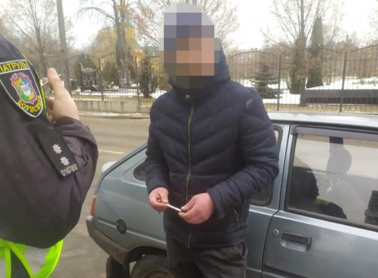 Был под наркотиками и ехал на красный: в Борисполе поймали нарушителя