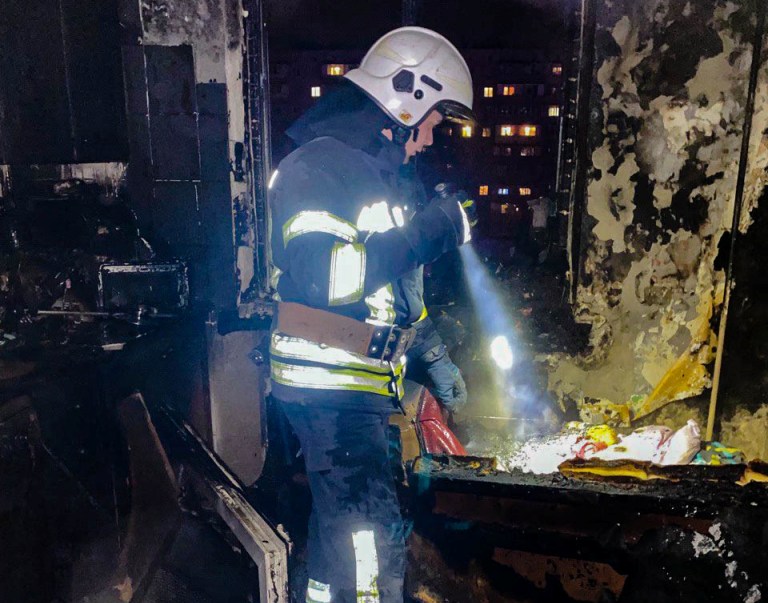 У Києві на Харківському масиві через пожежу на кухні загинув чоловік