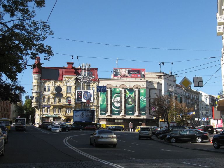 Площу в центрі Києва хочуть перейменувати на честь українських героїв