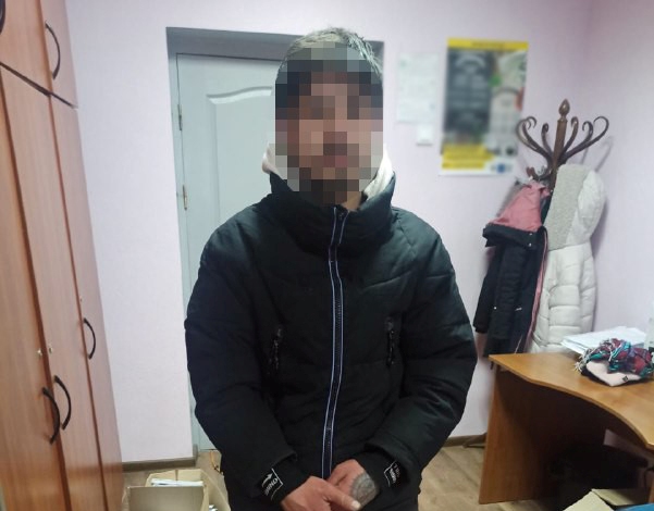 В Киеве на улице ограбили пенсионера