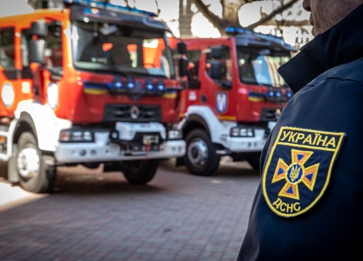Киев получил от европейских партнеров современные пожарные машины