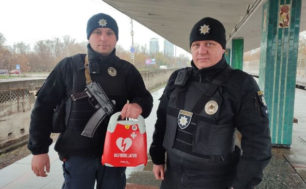 В киевском метро спасли мужчину