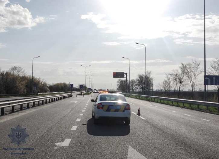 На київській трасі аварія, рух у бік столиці перекрито