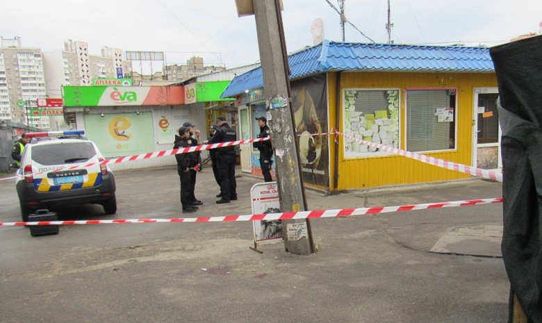 Застолье в Киеве закончилось поножовщиной (фото)